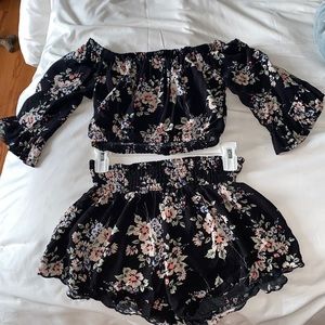 Two piece set